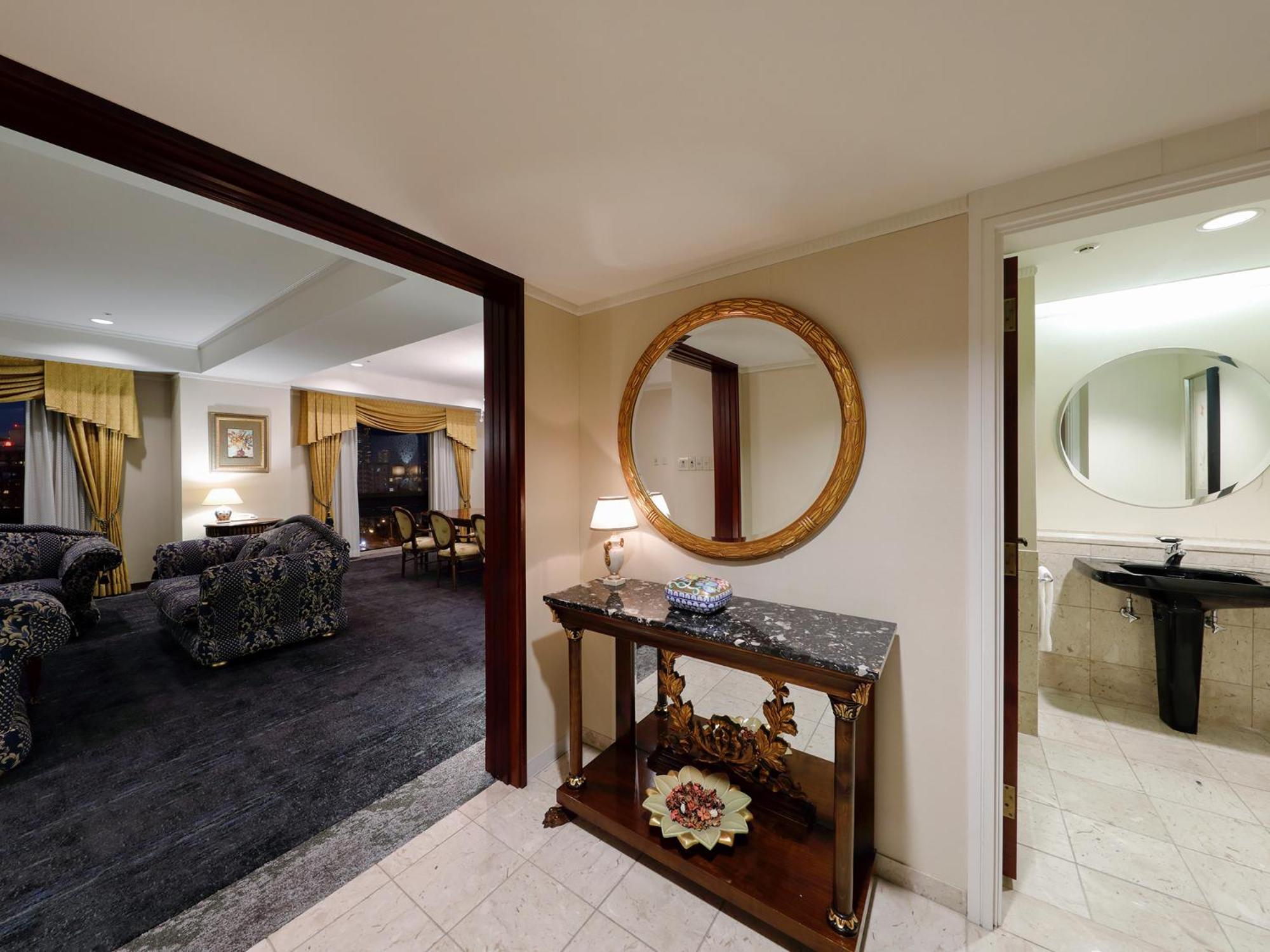 Premier Hotel -Tsubaki- Sapporo Rom bilde A suite at the hotel