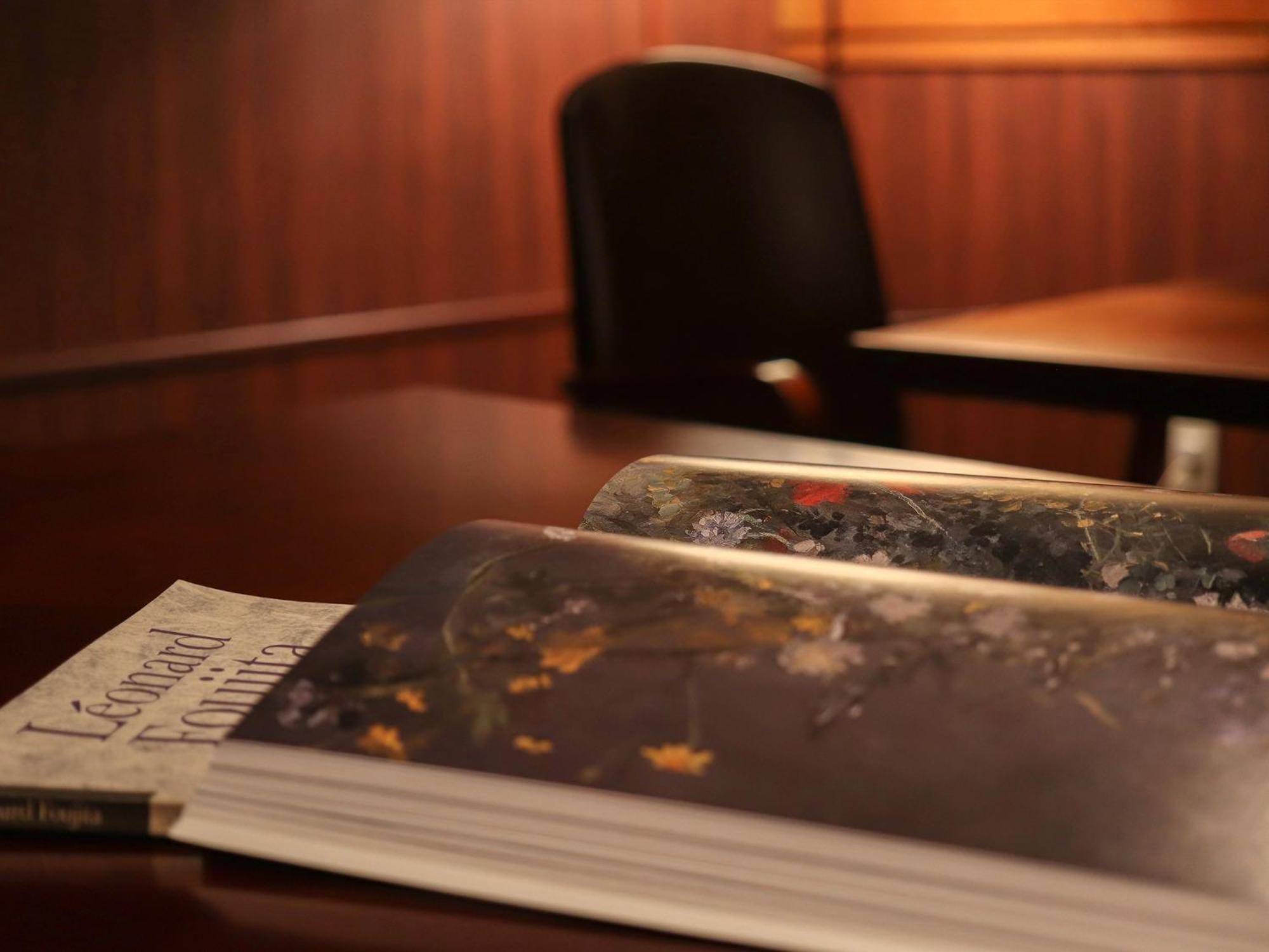 Premier Hotel -Tsubaki- Sapporo Eksteriør bilde A book on a table