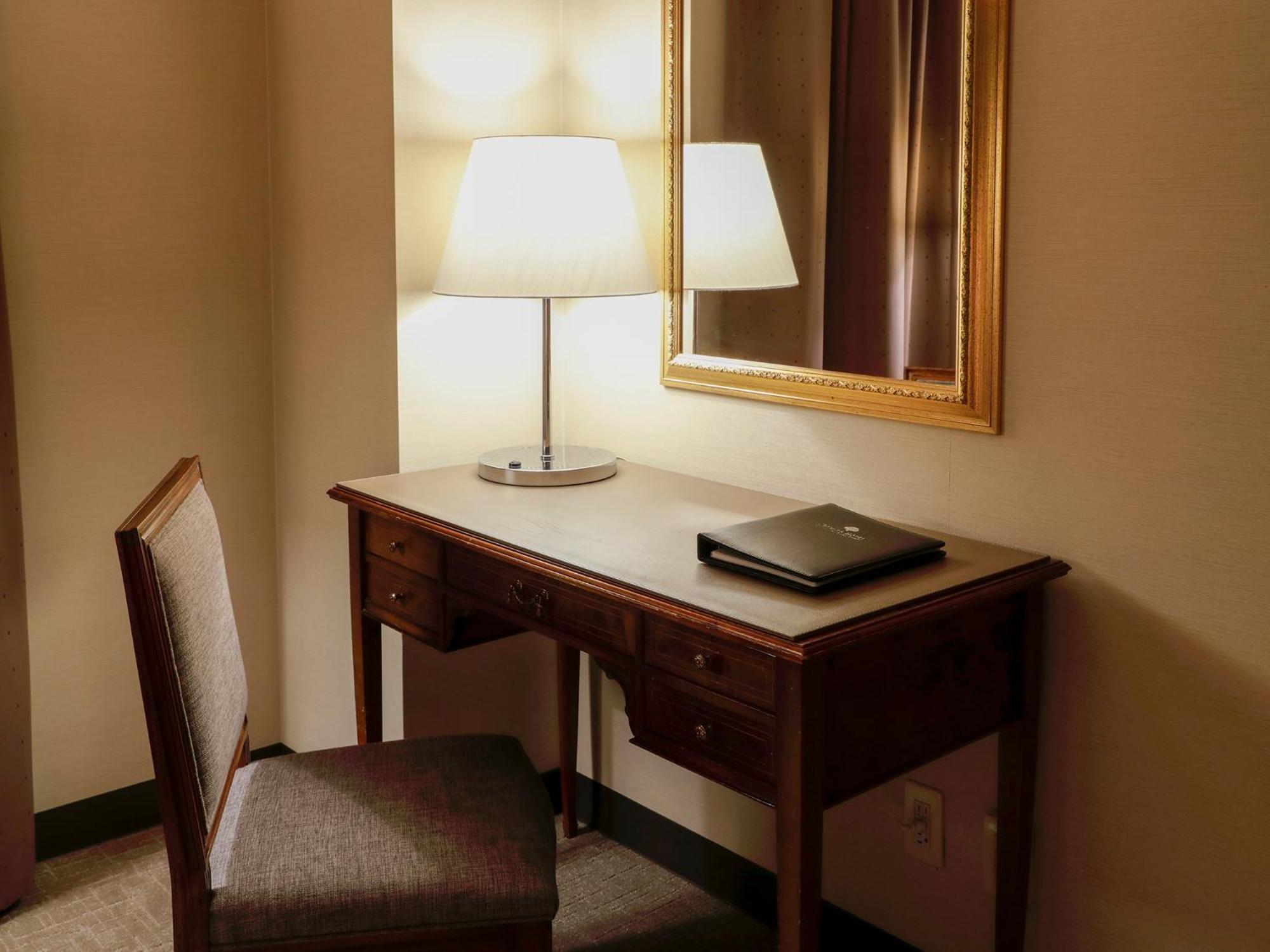 Premier Hotel -Tsubaki- Sapporo Eksteriør bilde A writing desk